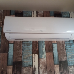 TCL Elite beltérije bekapcsolás előtt